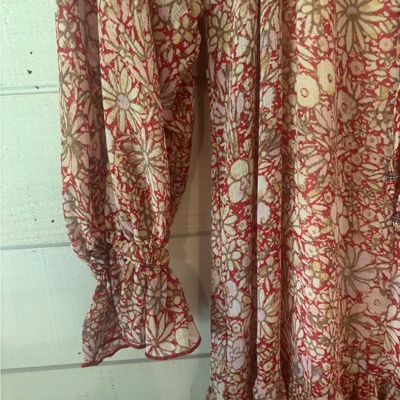 Free People Feeling Groovy Maxi
Dress Size XS only worn a few times ! - Picture 13 of 16